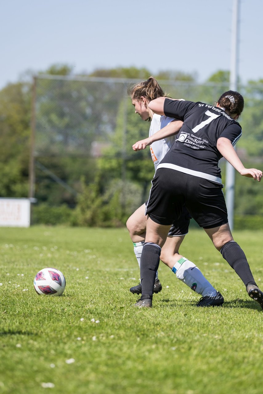 Bild 241 - F SV Henstedt Ulzburg - SV Fortuna Boesdorf : Ergebnis: 3:1